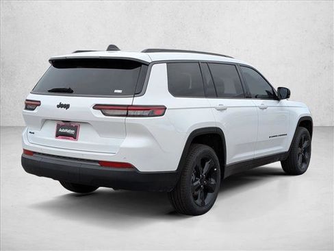 New 2026 Jeep Grand Cherokee L Limited w/ Limited Altitude Package AWD/4WD image 2