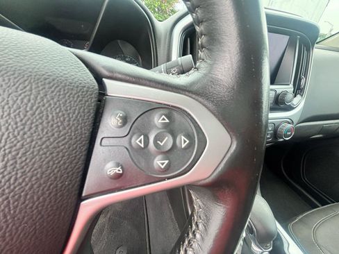 Used 2022 Chevrolet Colorado LT w/ Safety Package RWD image 40