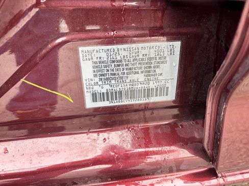 Used 2025 Nissan Sentra SV image 28