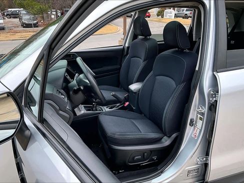 Used 2015 Subaru Forester 2.5i Premium image 7