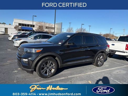 Used 2022 Ford Explorer XLT w/ Equipment Group 202A image 1