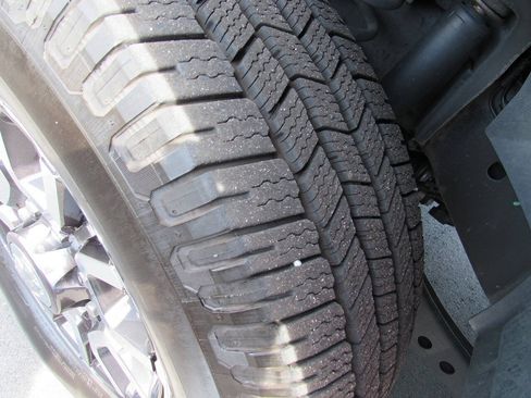Used 2020 RAM 2500 Limited AWD/4WD image 16