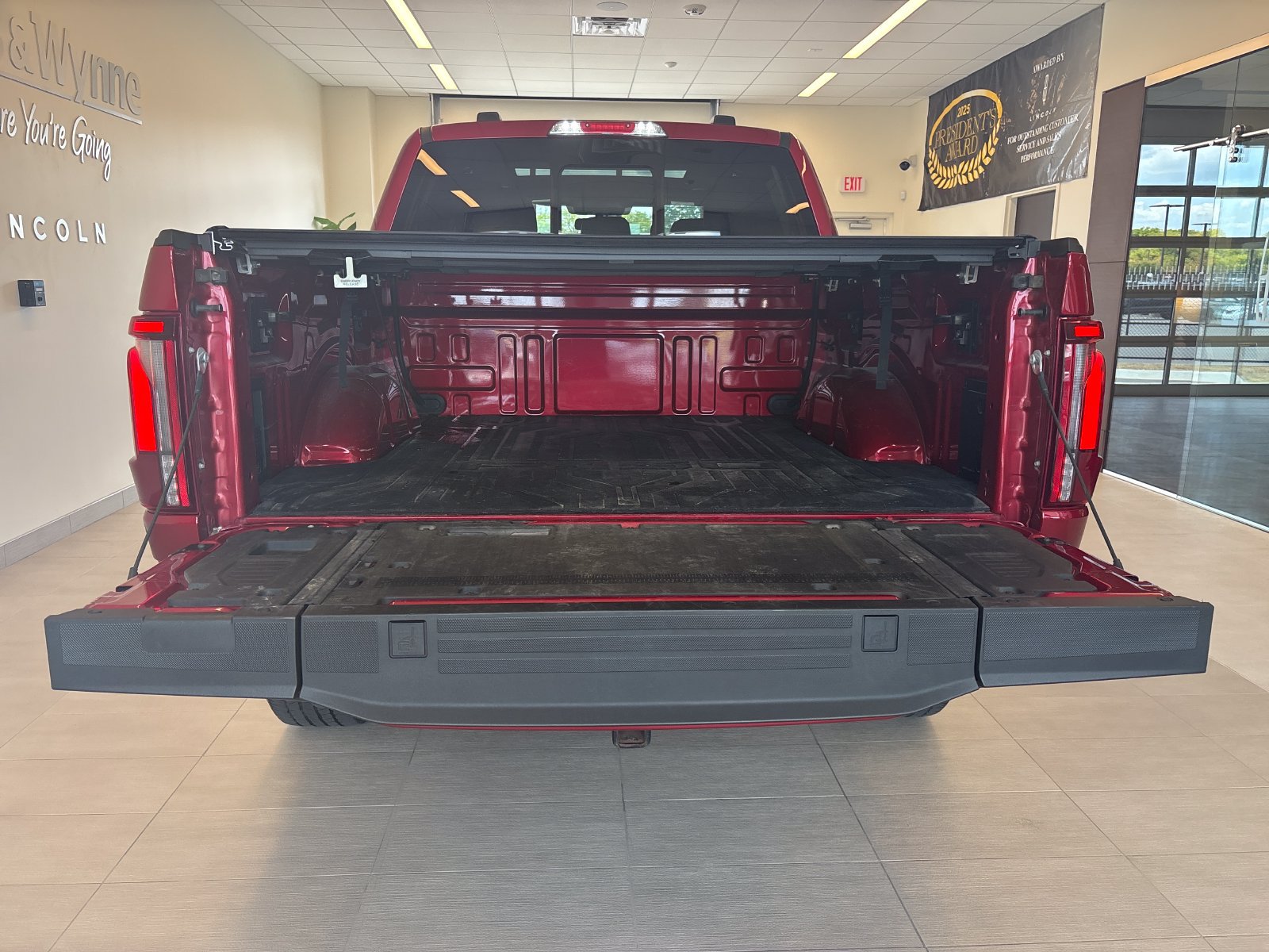 Certified 2024 Ford F150 King Ranch w/ FX4 Off-Road Package AWD/4WD image 10