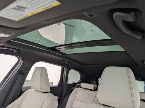 New 2026 BMW X1 xDrive28i w/ Convenience Package image 16