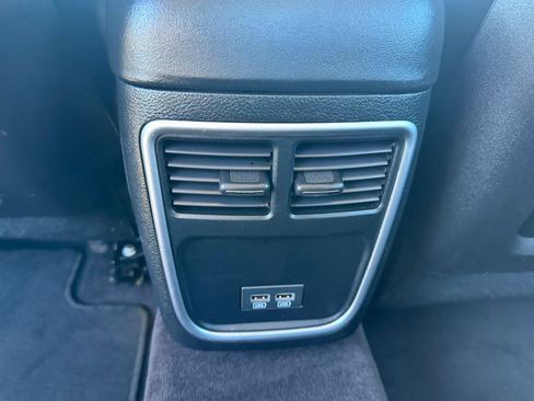 Used 2017 Chrysler 300 Limited w/ Value Package image 24