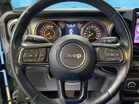 Used 2020 Jeep Wrangler Sport image 17