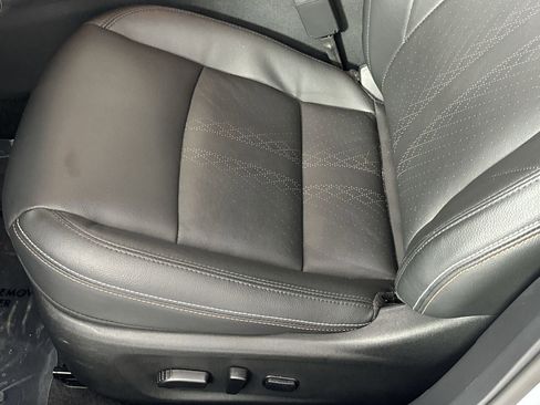 Used 2025 Nissan Altima 2.5 SR w/ SR Premium Package FWD image 12