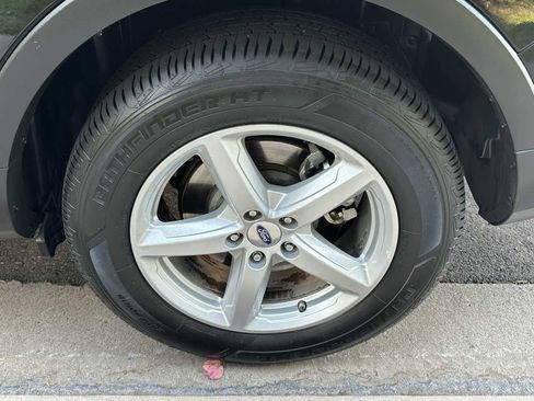 Used 2018 Ford Explorer XLT w/ Equipment Group 201A image 57