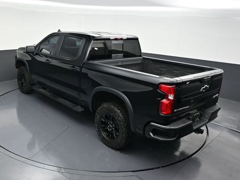 Used 2025 Chevrolet Silverado 1500 ZR2 w/ Technology Package image 21