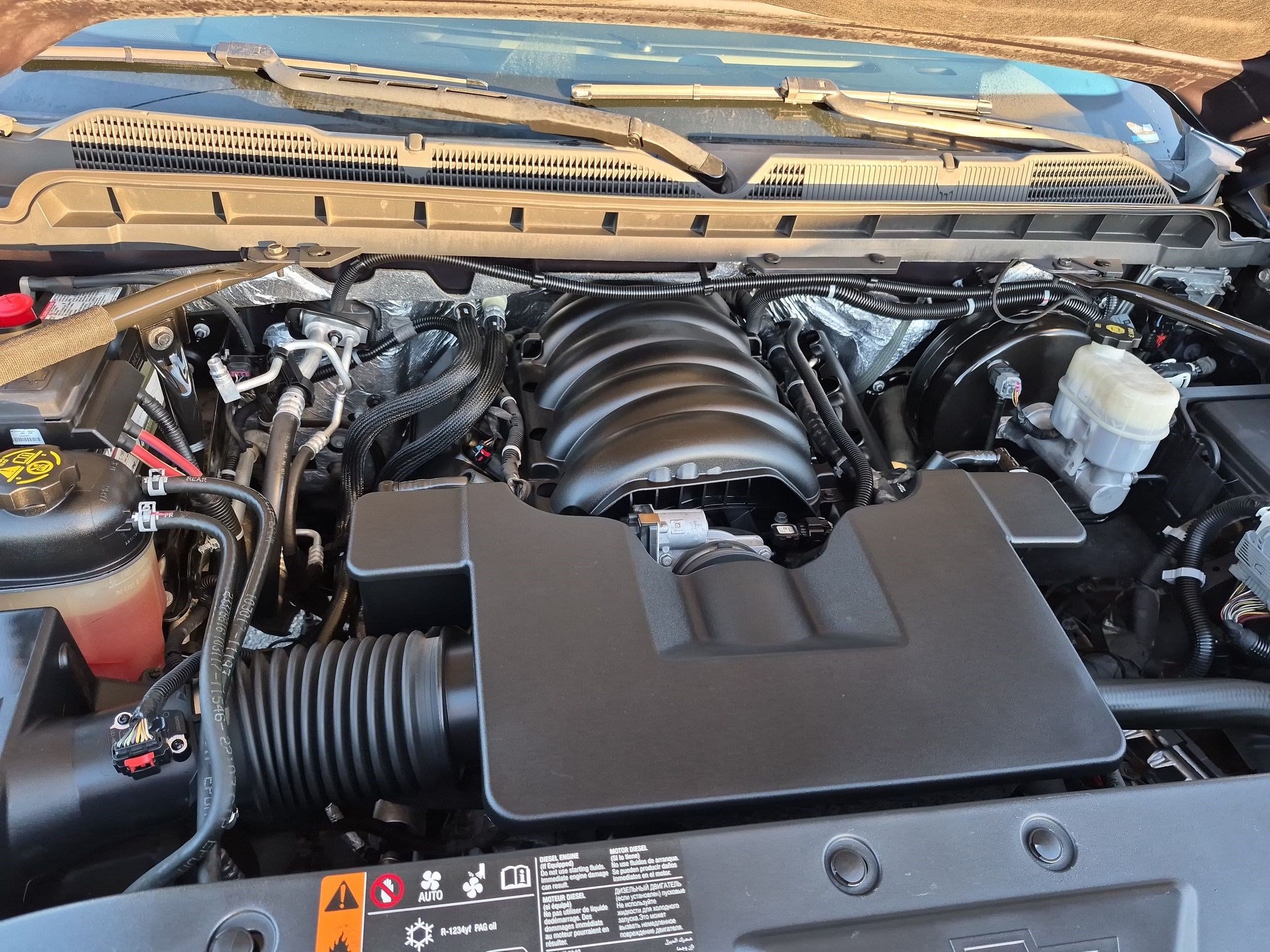 Used 2018 Chevrolet Silverado 1500 LTZ Z71 w/ Centennial Edition AWD/4WD image 33