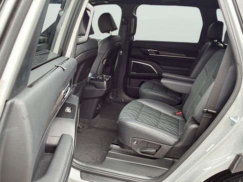 Used 2024 Kia Telluride EX X-Line AWD/4WD image 16