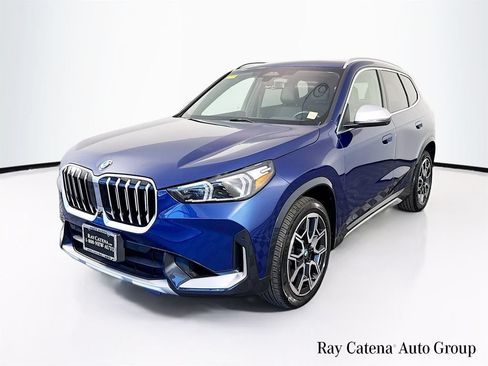 Used 2023 BMW X1 xDrive28i w/ Premium Package AWD/4WD image 3