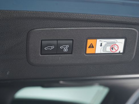 Used 2025 Toyota Land Cruiser w/ Premium Package image 11