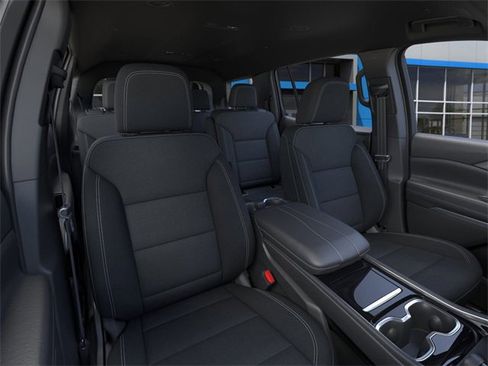 New 2026 Chevrolet Traverse LT w/ Enhanced Driving Package image 17
