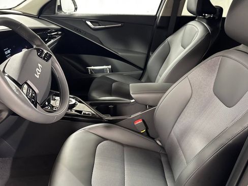 New 2026 Kia Niro Wind w/ Wind Preserve Package FWD image 3