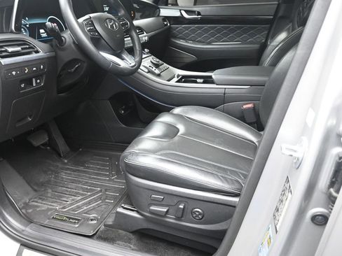 Used 2022 Hyundai Palisade Calligraphy image 17