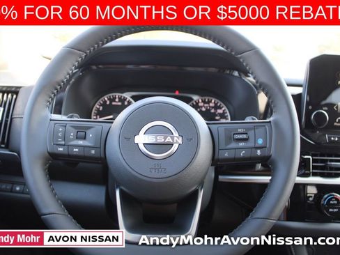 New 2025 Nissan Pathfinder SL image 20