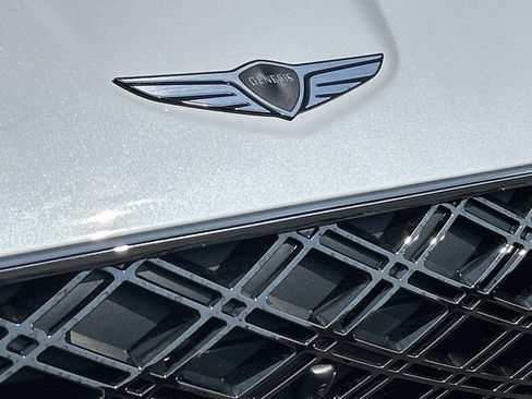 New 2027 Genesis GV70 2.5T Advanced AWD/4WD image 11