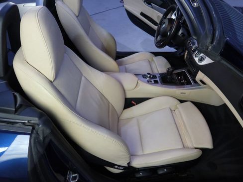 Used 2011 BMW Z4 sDrive30i image 13