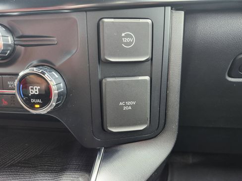 Used 2021 Ford F150 Platinum w/ Equipment Group 701A High image 27