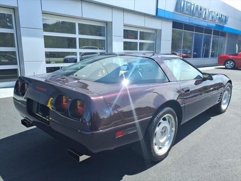 Used 1992 Chevrolet Corvette Coupe RWD image 7