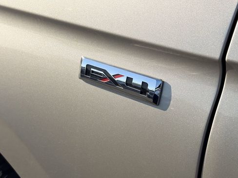 Used 2018 Ford Expedition XLT w/ Equipment Group 202A image 4