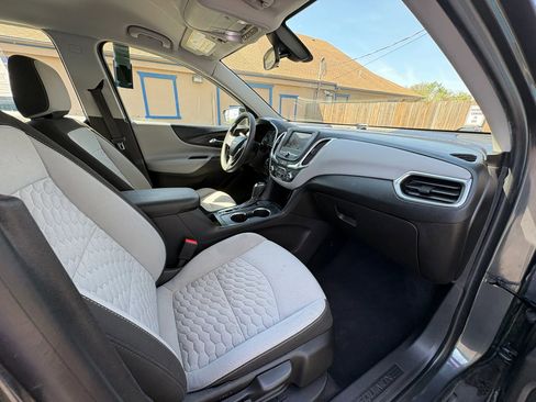 Used 2019 Chevrolet Equinox LS image 10