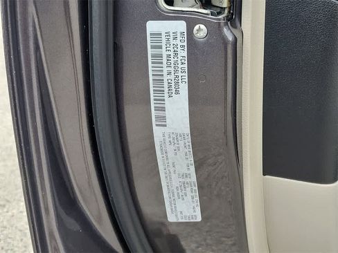 Used 2020 Chrysler Pacifica Limited image 19