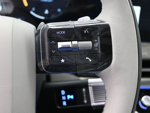 Used 2025 Hyundai Santa Fe Calligraphy image 10