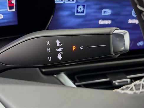 New 2026 Chevrolet Equinox EV LT w/ Comfort Package image 17