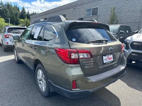 Used 2016 Subaru Outback 2.5i Premium AWD/4WD image 4