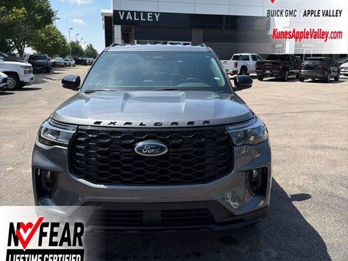 Used 2026 Ford Explorer ST-Line AWD/4WD image 1