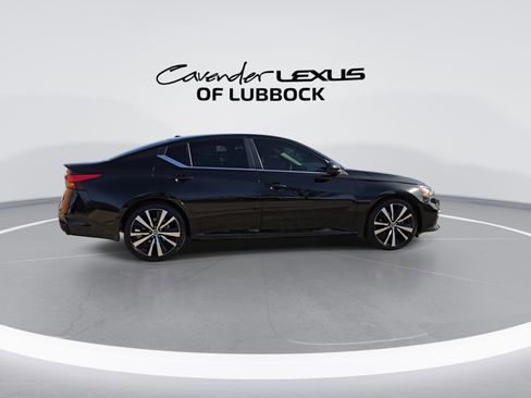 Used 2022 Nissan Altima 2.5 SR image 9