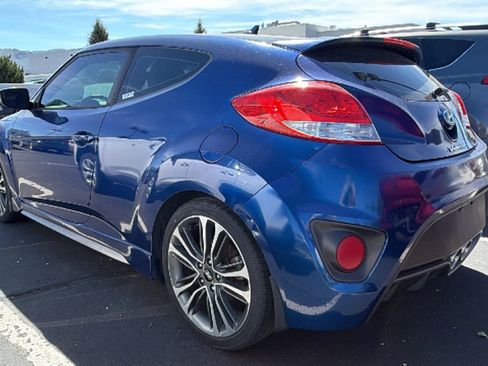 Used 2016 Hyundai Veloster Turbo FWD image 3
