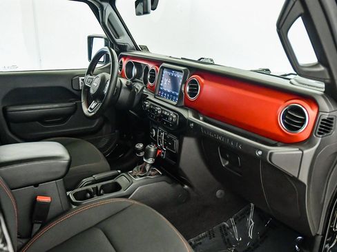 Used 2022 Jeep Wrangler Unlimited Rubicon image 18