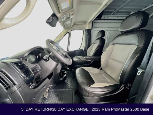 Used 2023 RAM ProMaster 2500 FWD image 13