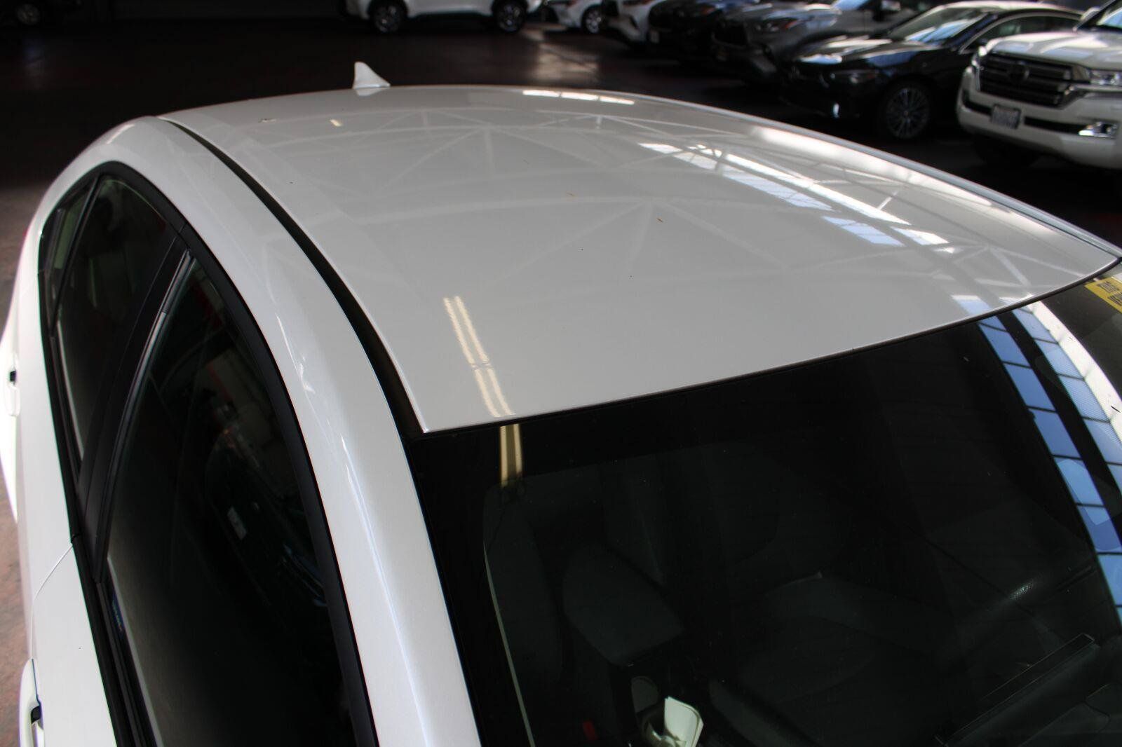 Used 2022 Toyota Corolla LE FWD image 9