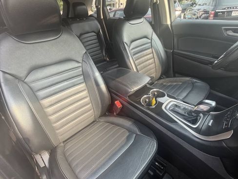 Used 2017 Ford Edge SEL w/ Equipment Group 201A AWD/4WD image 31