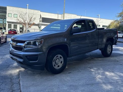 Used 2018 Chevrolet Colorado W/T w/ WT Convenience Package image 2
