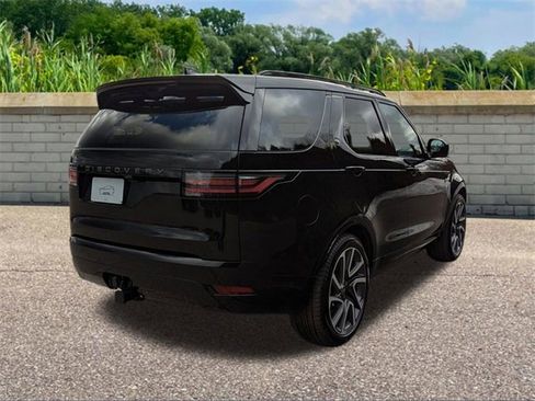 New 2025 Land Rover Discovery Dynamic SE image 4
