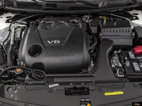 Used 2017 Nissan Maxima Platinum w/ Medallion Package image 11