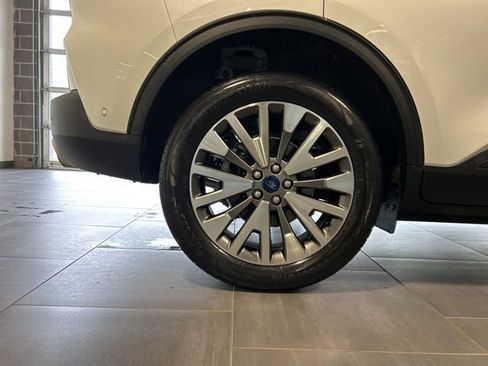 Used 2021 Ford Escape Titanium w/ Class II Trailer Tow Package AWD/4WD image 41