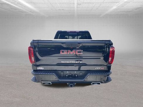 Used 2025 GMC Sierra 1500 AT4 w/ AT4 Premium Package AWD/4WD image 6