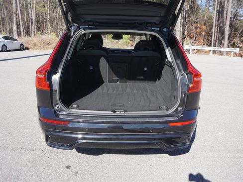 Used 2024 Volvo XC60 B5 Plus w/ Protection Package Premier image 16