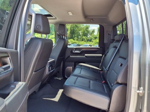 Used 2024 GMC Sierra 2500 Denali w/ Denali Reserve Package AWD/4WD image 25