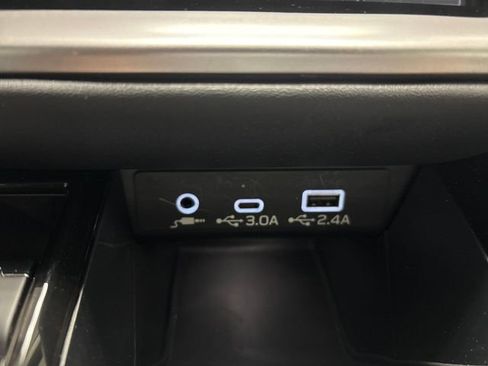 Used 2024 Subaru Outback Limited image 57