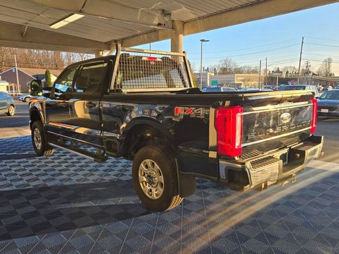Used 2024 Ford F250 XLT w/ FX4 Off-Road Package image 3