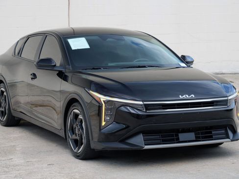 Used 2025 Kia K4 EX FWD image 49