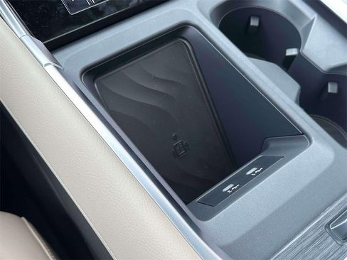 New 2025 Nissan Armada Platinum Reserve image 31