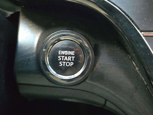 Used 2018 Toyota Avalon XLE Premium image 35